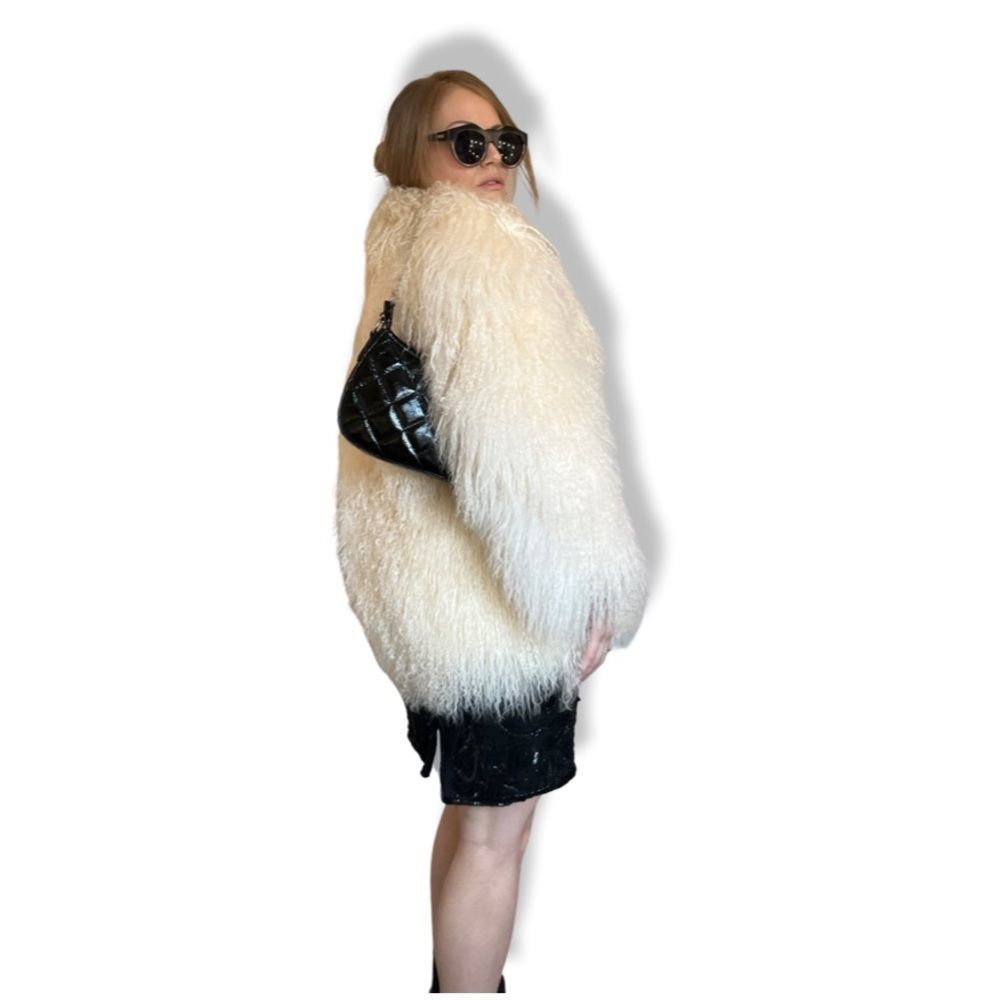 Genuine Mongolian Fur coat - Picture 5 of 7